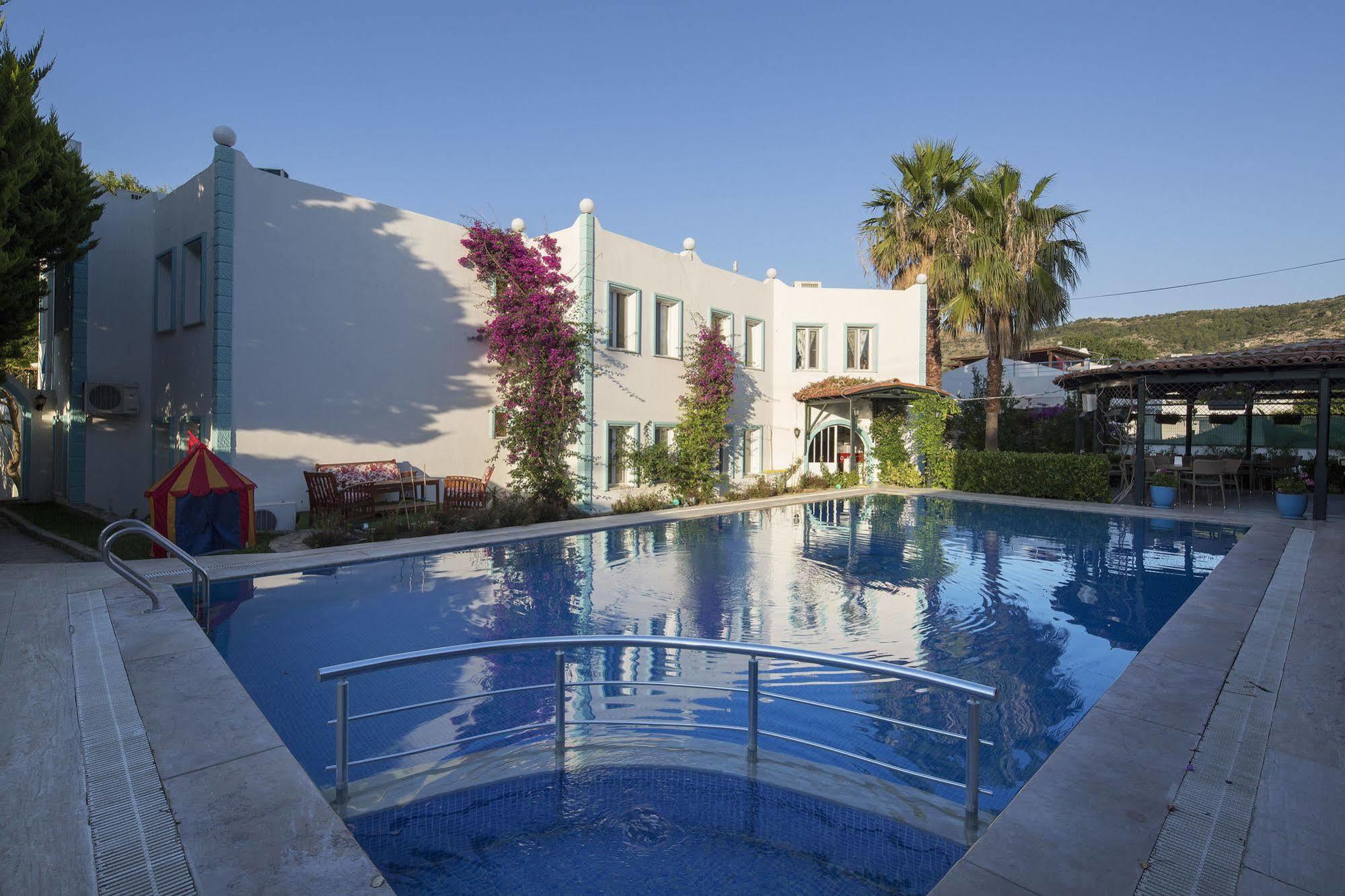 Istanbul Hotel Bodrum Тюркбюкю Экстерьер фото